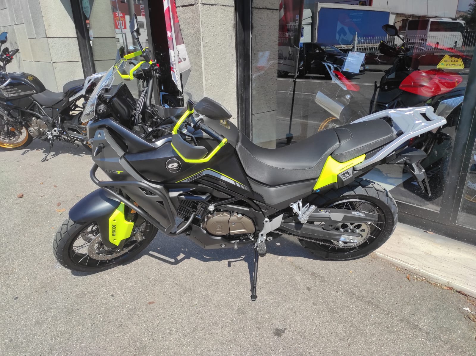 SVT 650 X 7490€ OFFERTA ESTATE QJ MOTOR VERONA: IMMATRICOLAZIONE INCLUSA NEL PREZZO!!!😱😱 PRONTA CONSEGNA!!😎