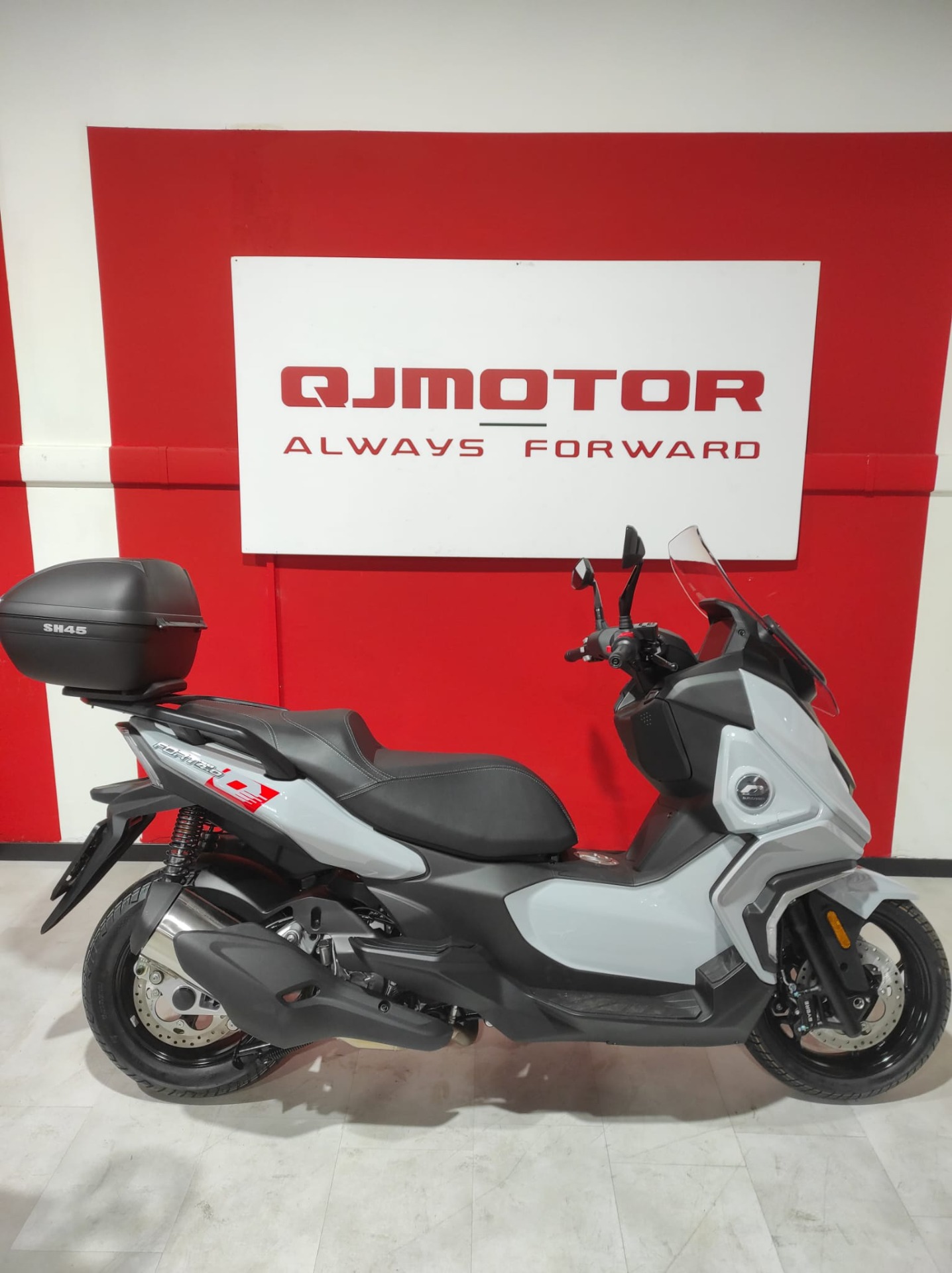 FORT 4.0 350cc 5400 €