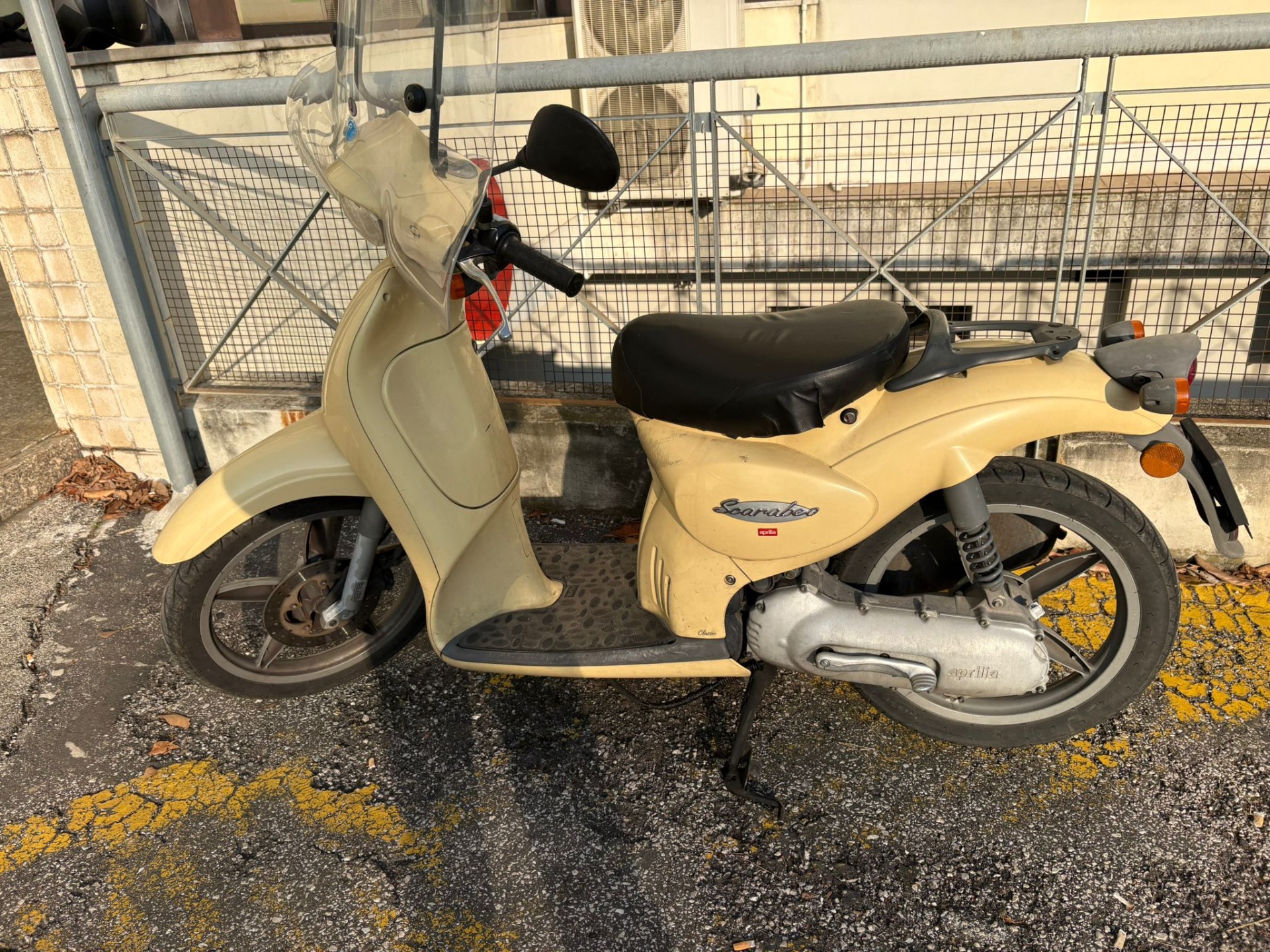 Aprilia Scarabeo 50 500€